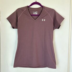 Under Armor Semi Fitted V Neck Striped Short Sleeve Shirt